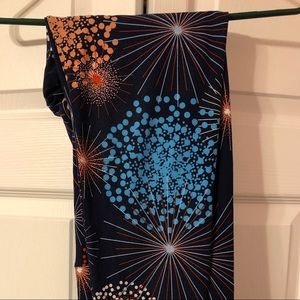 LuLaRoe Pants - LuLaroe TC Leggings. Fireworks LuLaRoe Pants - LuLaroe TC Leggings. Fireworks